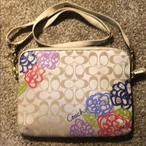 Coach poppy tablet bag
